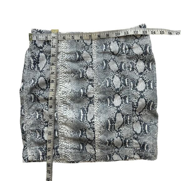 Free People Snakeskin Print Mini Skirt Grey and White Size 2 - Picture 4 of 9